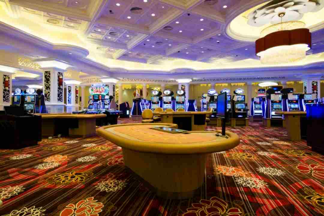 Fortuna Hotel and Casino - Trang thiết bị trò chơi hiện đại
